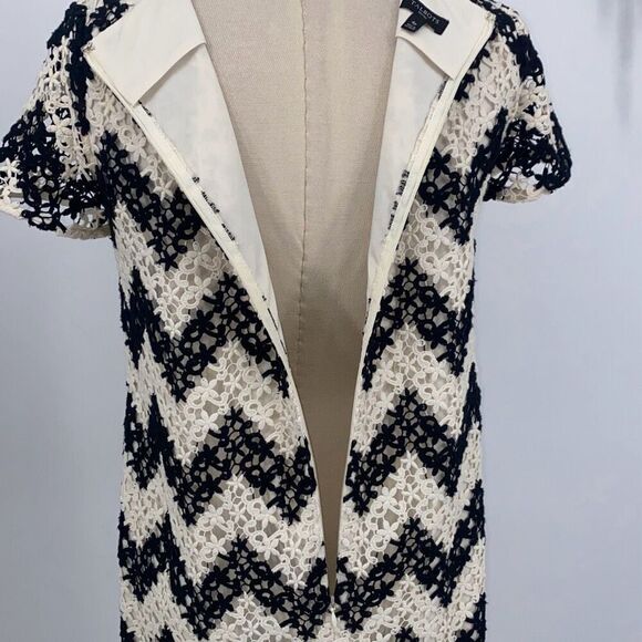 TALBOTS Black White Chevron Lace‎ Short Sleeve MIDI Dress Crochet 4P - Picture 13 of 16